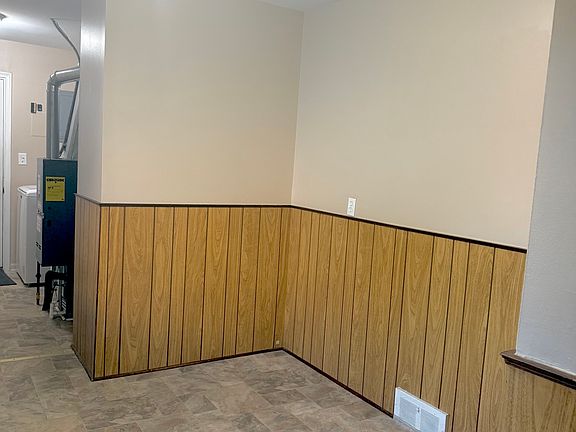 5th image of 8436 Jewett Ave