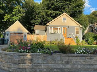 10 Crystal Ct, Greenwood Lake, NY 10925