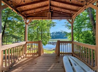 831 Hawthorne Dr, Bracey, VA 23919