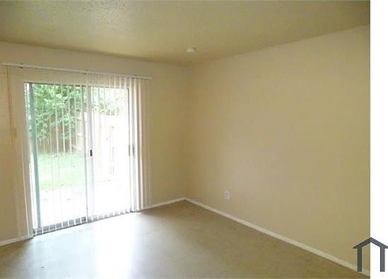 3rd image of 300 Moursund Blvd APT 7