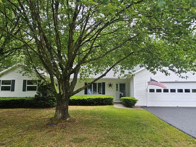 12 Lancestire Drive, Queensbury, NY, 12804