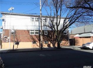 13721 Whitelaw St, Ozone Park, NY 11417