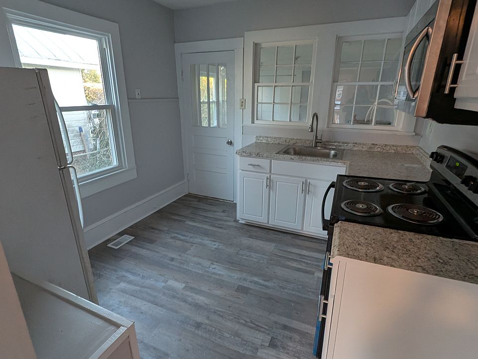 2nd image of 103 Marshall Ave #A