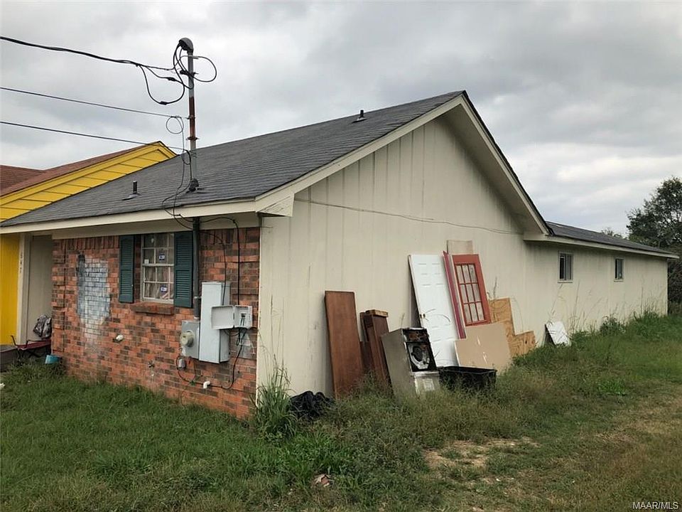 2nd image of 647 N Pass Rd