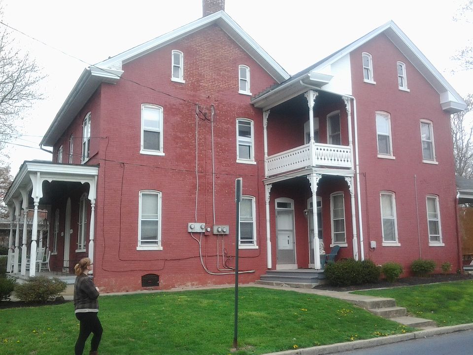 2nd image of 402 N George St