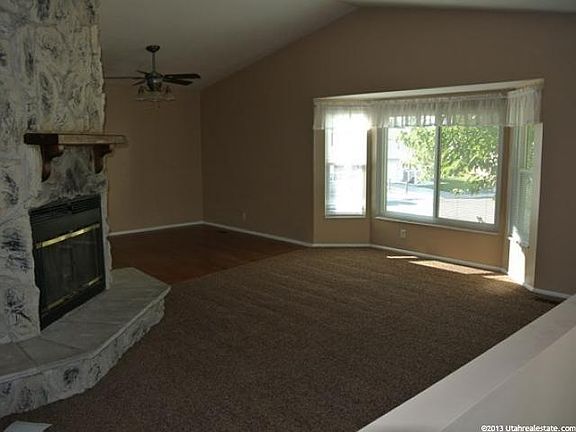 5th image of 3067 S Putnam Ct
