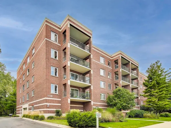 5320 N Lowell Ave APT 206, Chicago, IL 60630