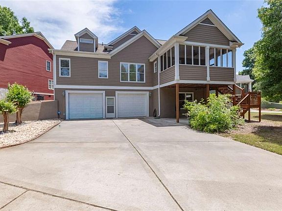 5th image of 105 Stayman Park
