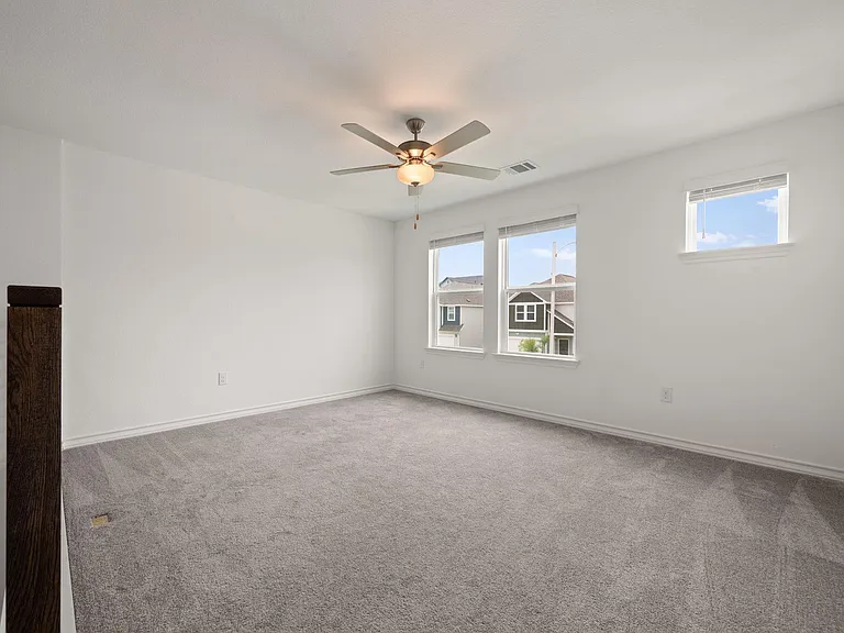 2902 Tavern Dr — Photo 17