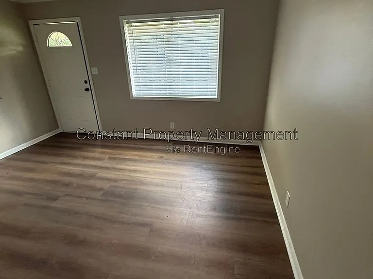 4263 Ayers Rd #4265 — Photo 3