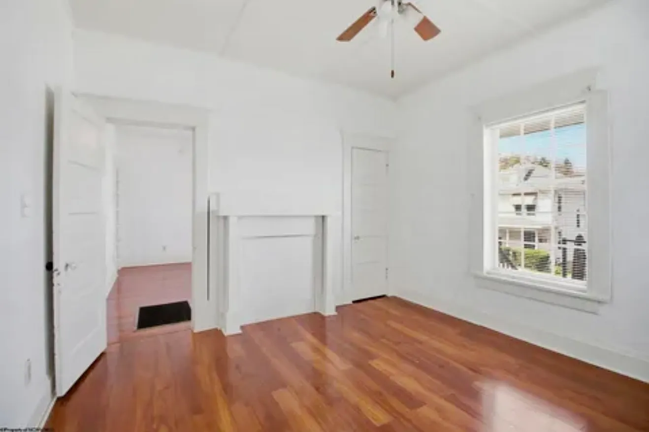 2 bed, 700 sqft, $1,100 — Photo 4