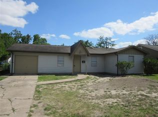 5330 Mackinaw Rd, Houston, TX 77053