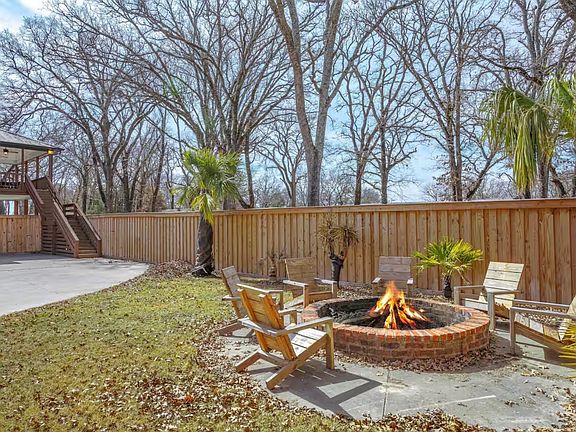 5th image of 106 White Oak Dr