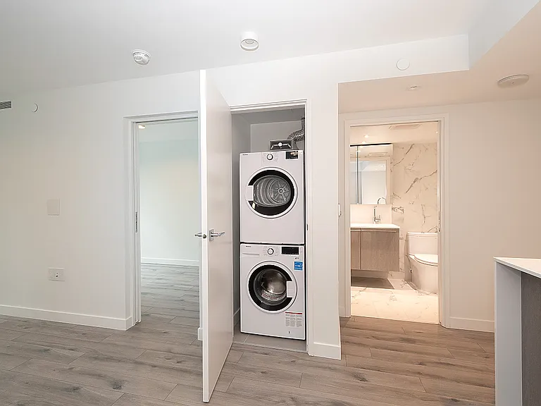 1107 Richards St #212 — Photo 9
