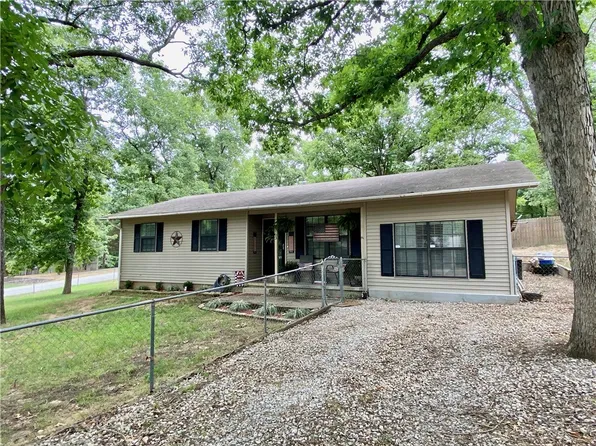 1103 Dogwood St, Huntsville, AR 72740