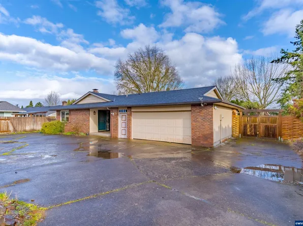 2904 Westpark Ct SE, Albany, OR 97322