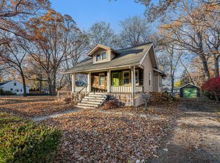 716 Catalpa Dr, Royal Oak, MI 48067