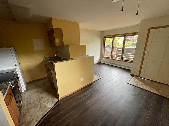 5th image of 1825 Marine St #1-1-1825