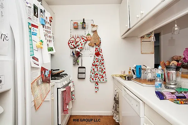 Rented by RHI Group | media 33