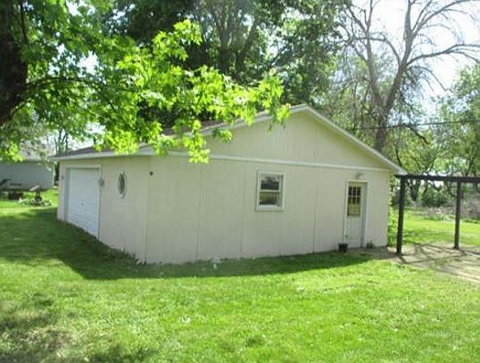 4th image of 310 S West Ave
