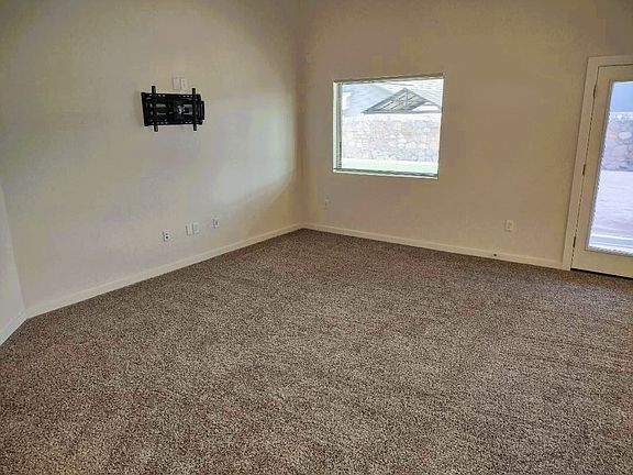 3rd image of 14725 Tierra Fortaleza Ave