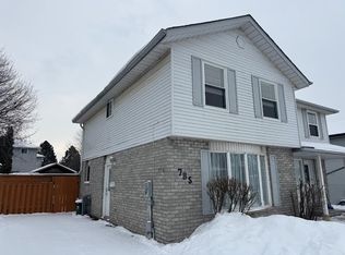 785 Elgin St N, Cambridge, ON N1R 7Z3