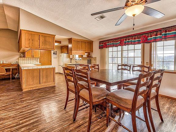 5th image of 18597 Clydesdale Dr