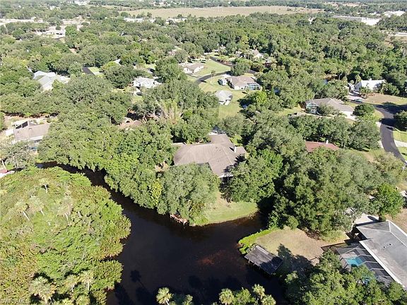 5th image of 7284 Pelas Cir