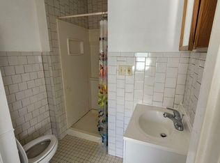 174 Montaup St APT 3, Fall River, MA 02724