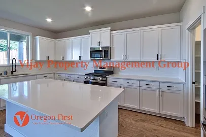 6810 NE 16th Ave — Photo 16