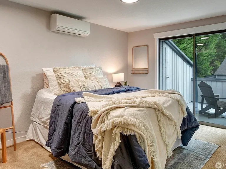 19122 Ballinger Way NE #122 — Photo 8