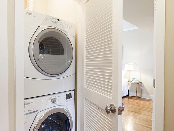 5th image of 6600 Lincoln Dr APT C9