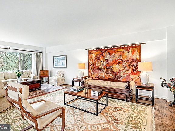 4th image of 4201 Cathedral Ave NW APT 801W