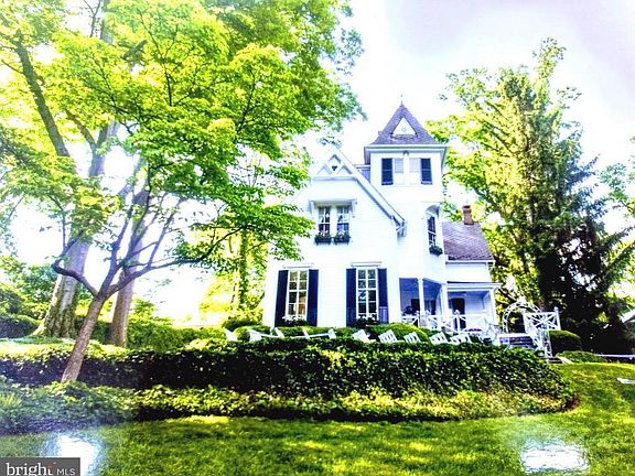2nd image of 2106 South Rd