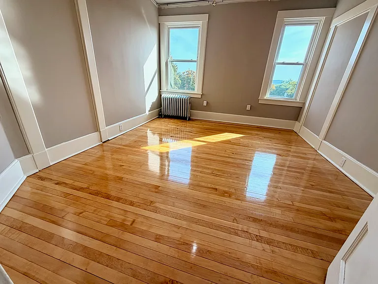 69 S Pleasant St #13 — Photo 15