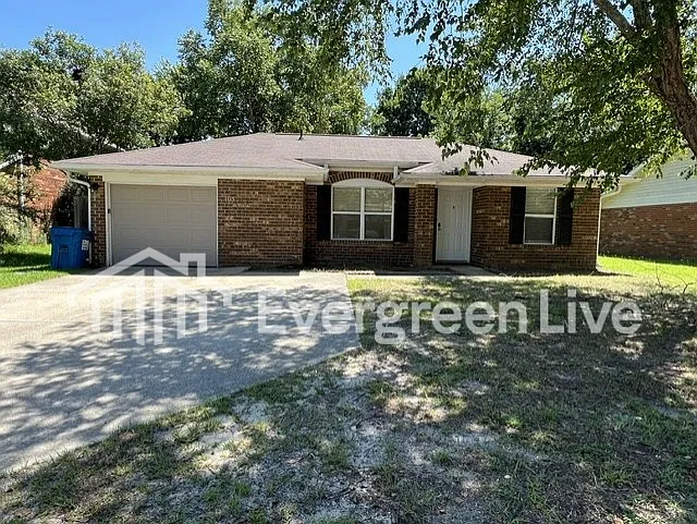 105 Viola Ct