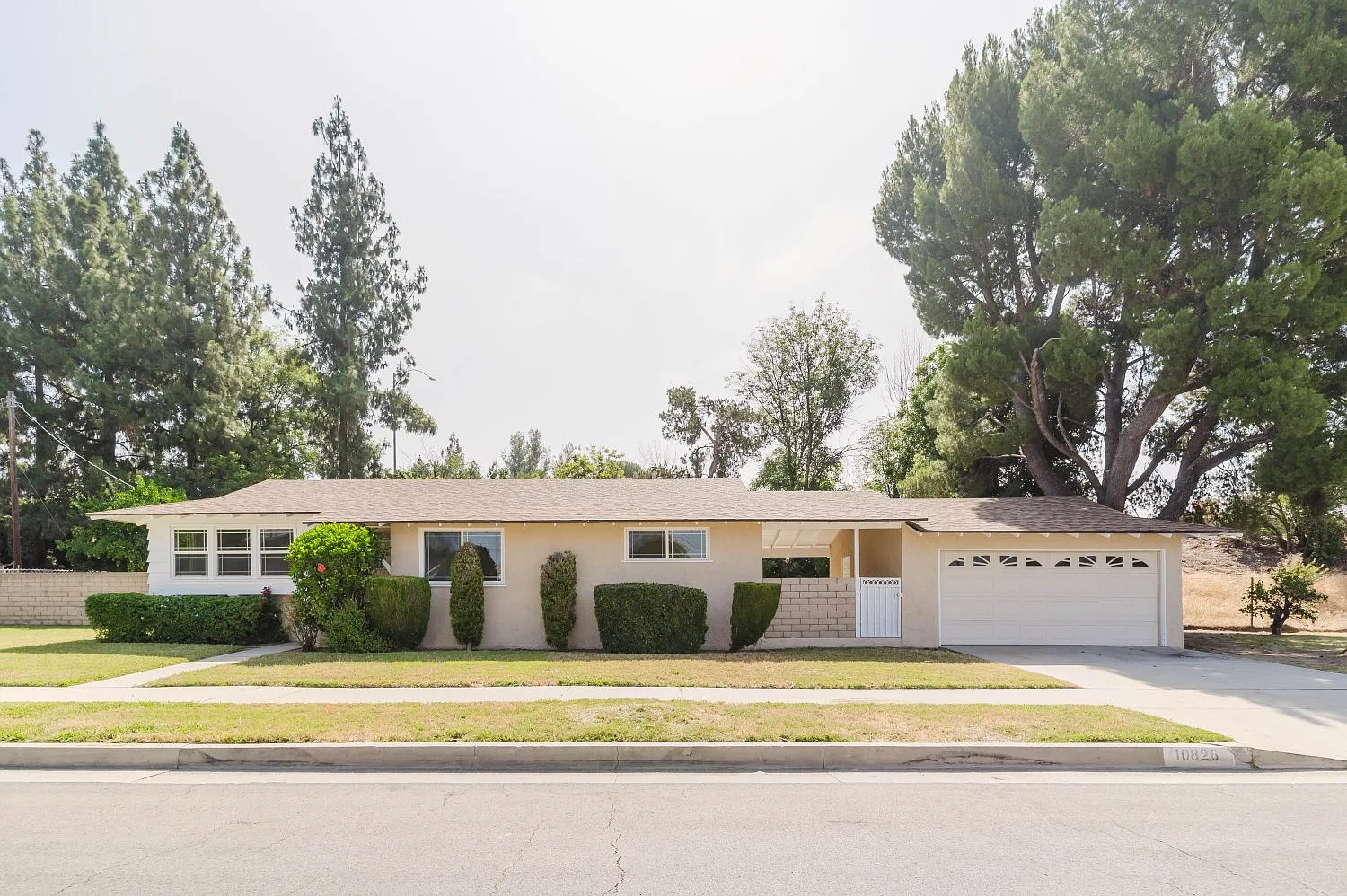 4 bed, 1166 sqft, $4,800 — Photo 1