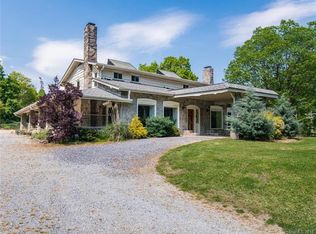 328 Canterbury Way, Hendersonville, NC 28792