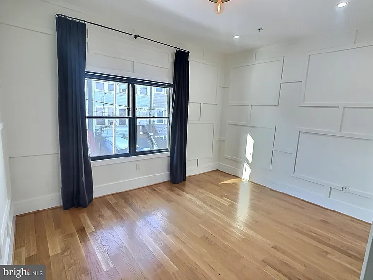 1420 Staples St NE #1 — Photo 17