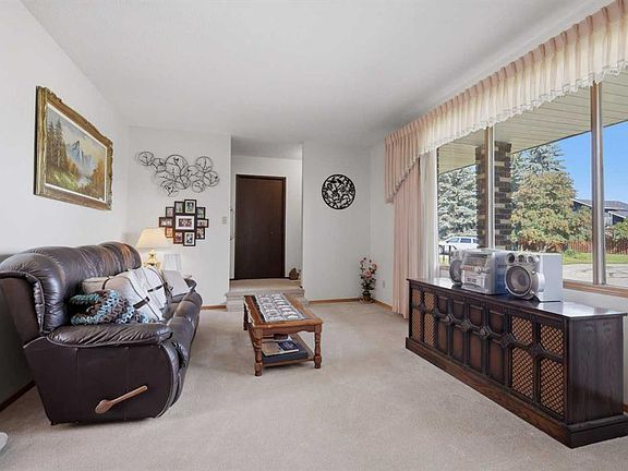 4th image of 5915 N 58th Ave