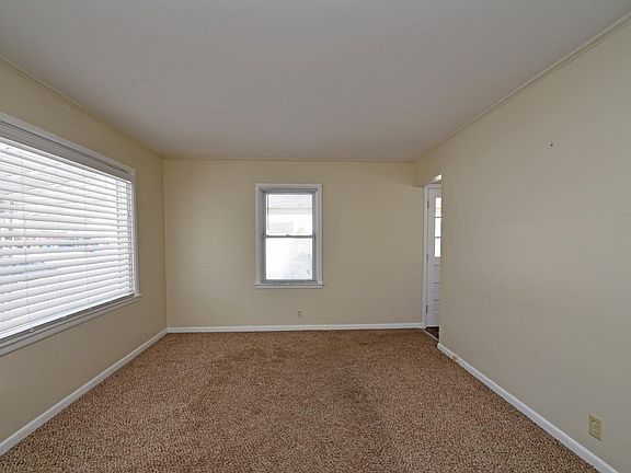5th image of 900 Quincy Dr