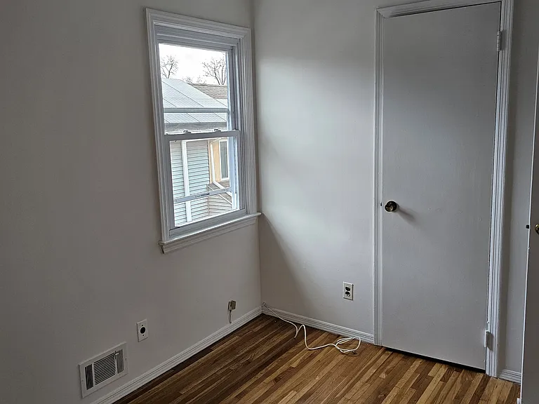 Buffalo St — Photo 11