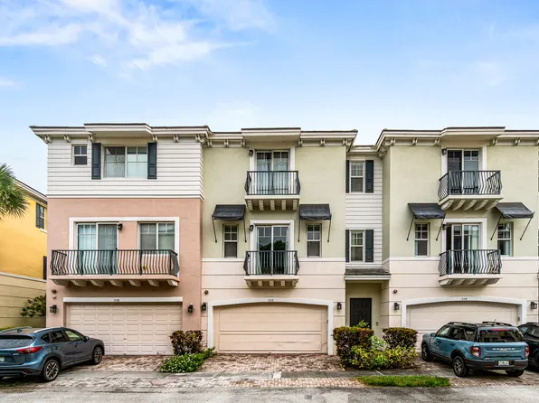 536 NW 39th Cir, Boca Raton, FL 33431