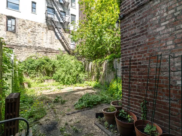 207 Edgecombe Avenue image 38 of 38