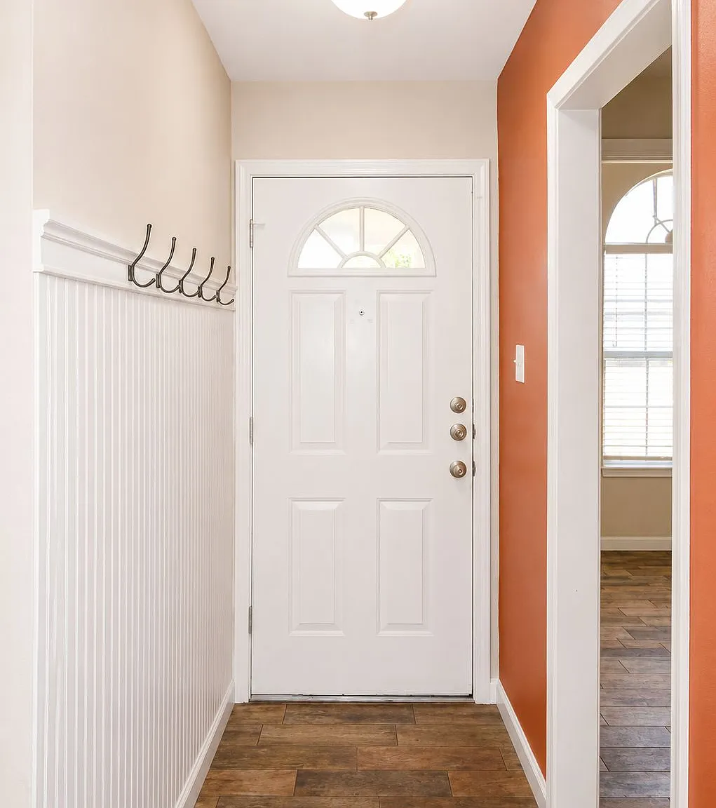 3 bed, 1197 sqft, $1,425 — Photo 3