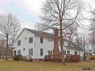 4th image of 3 Oakmont Cir