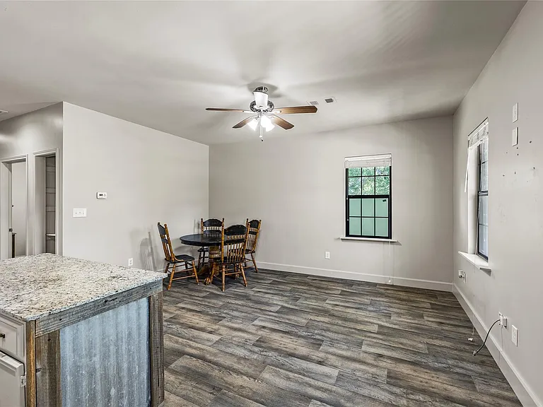 10423 Deer Lake Lodge Rd #B — Photo 3