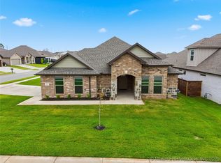 2124 E 128th Pl S, Jenks, OK 74037