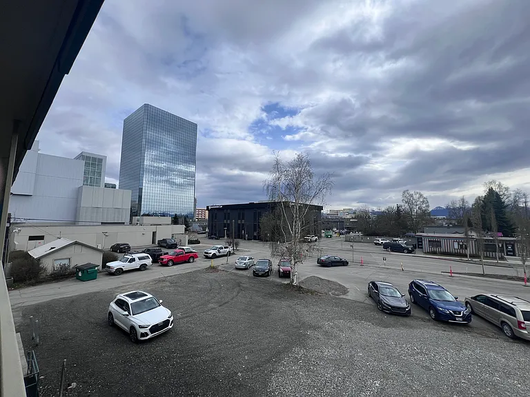 625 W 9th Ave #302 — Photo 9