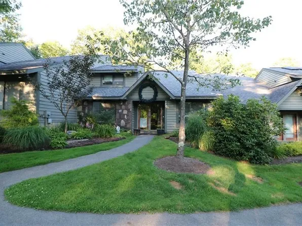 1937 S Ridge Way, Somerset, PA 15501